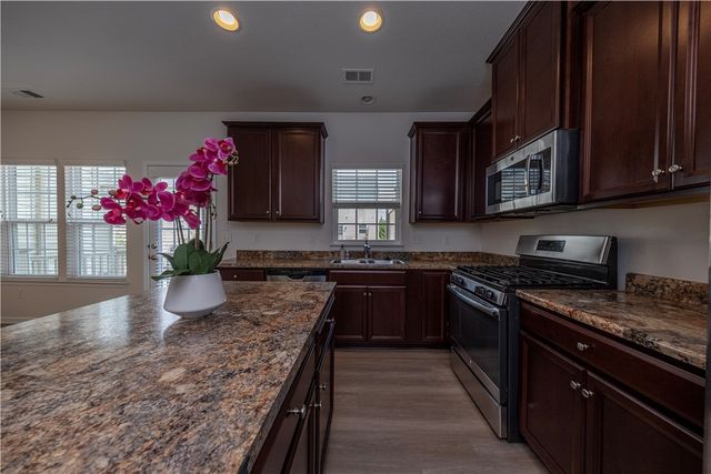 2801 Pointe View Dr, Adams Twp, PA 16046