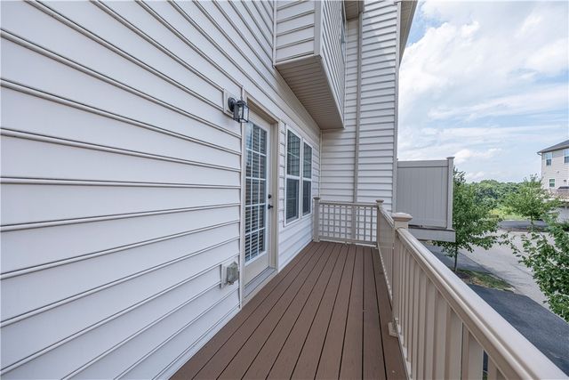 2801 Pointe View Dr, Adams Twp, PA 16046