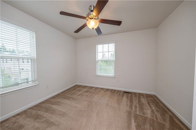 2801 Pointe View Dr, Adams Twp, PA 16046