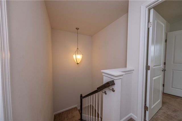 2801 Pointe View Dr, Adams Twp, PA 16046