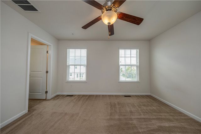 2801 Pointe View Dr, Adams Twp, PA 16046