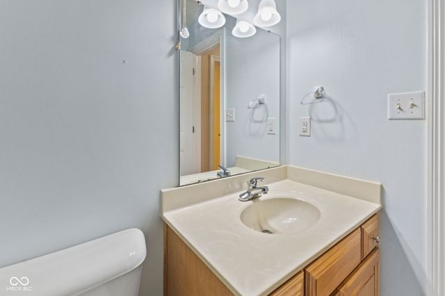 5312 Brooks Bend, Greenwood, IN 46143