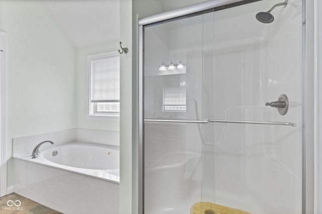 5312 Brooks Bend, Greenwood, IN 46143