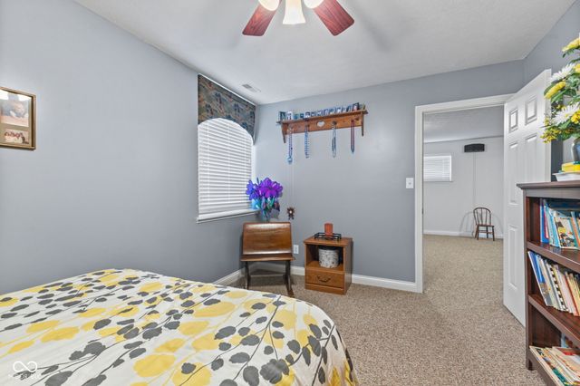 5312 Brooks Bend, Greenwood, IN 46143