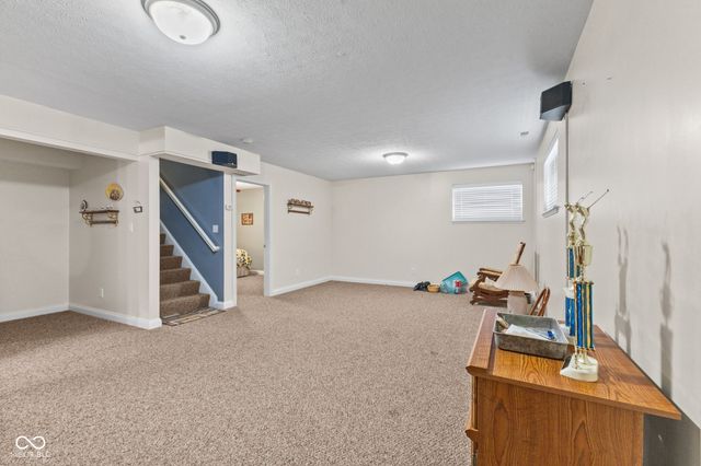 5312 Brooks Bend, Greenwood, IN 46143