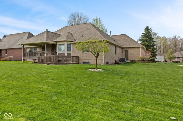 5312 Brooks Bend, Greenwood, IN 46143