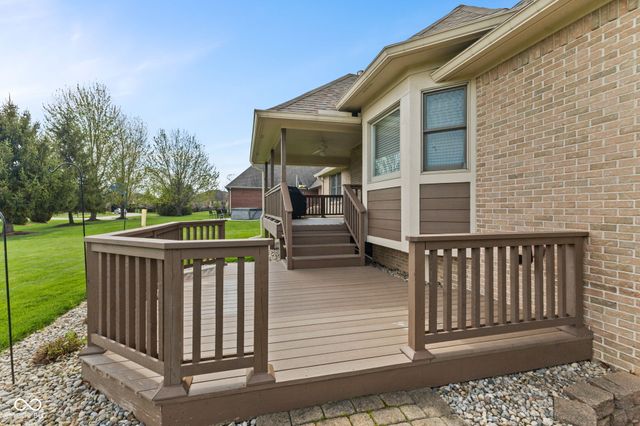 5312 Brooks Bend, Greenwood, IN 46143