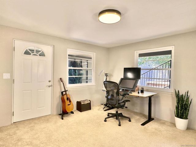 1418 York Dr, Vista, CA 92084
