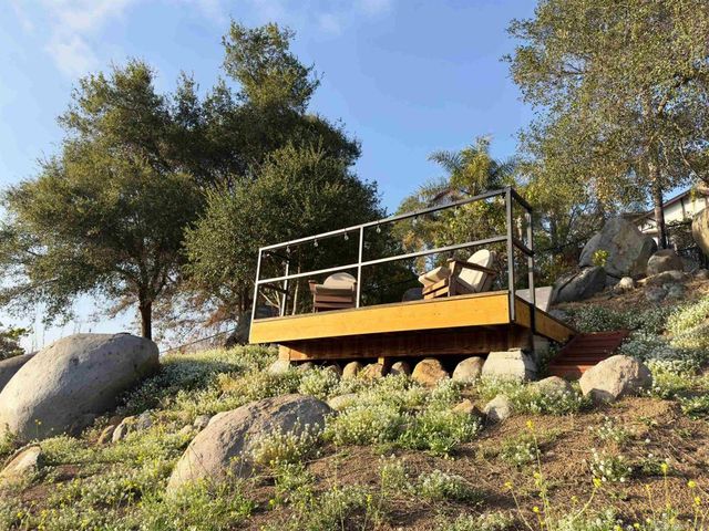 1418 York Dr, Vista, CA 92084
