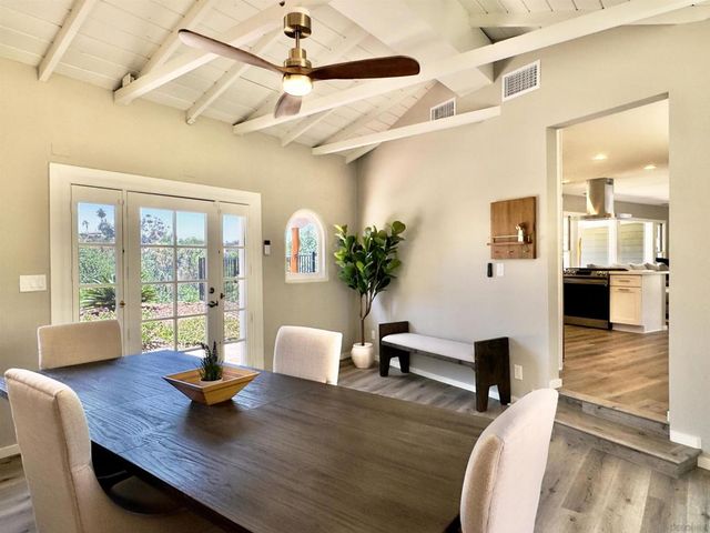 1418 York Dr, Vista, CA 92084