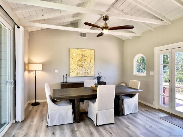 1418 York Dr, Vista, CA 92084
