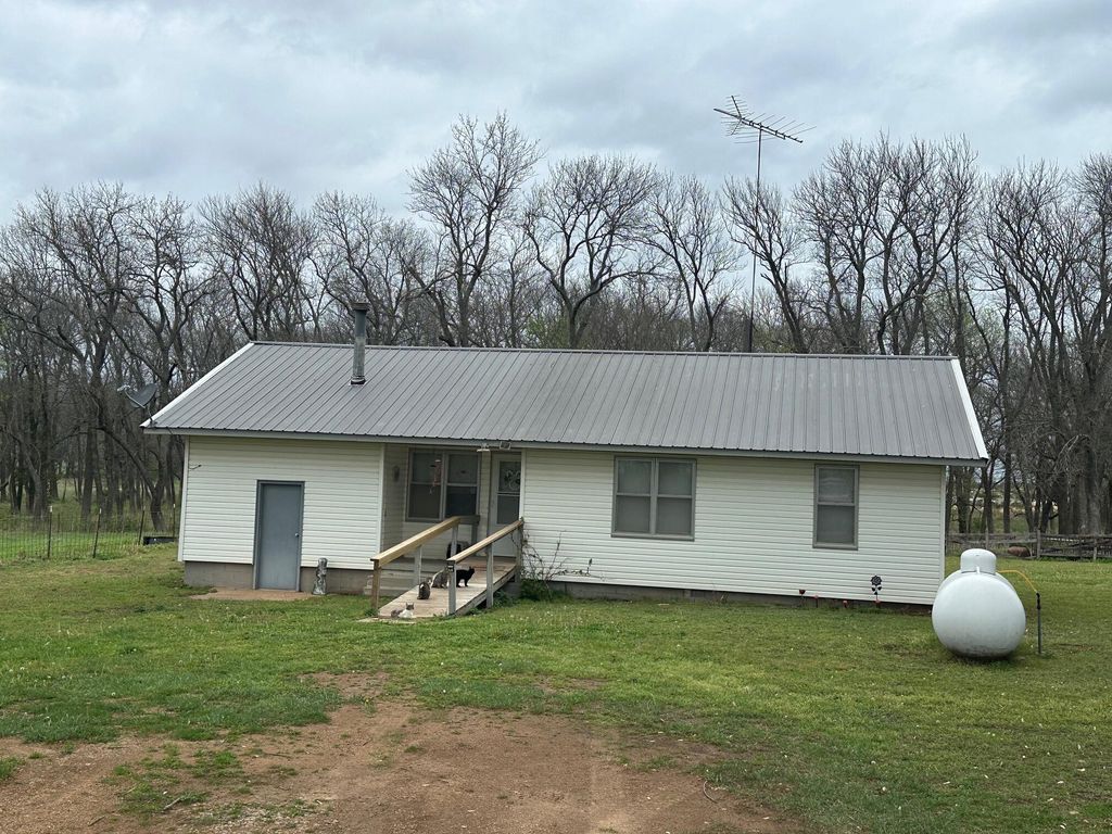 449478 E 290 Road, Afton, OK 74331
