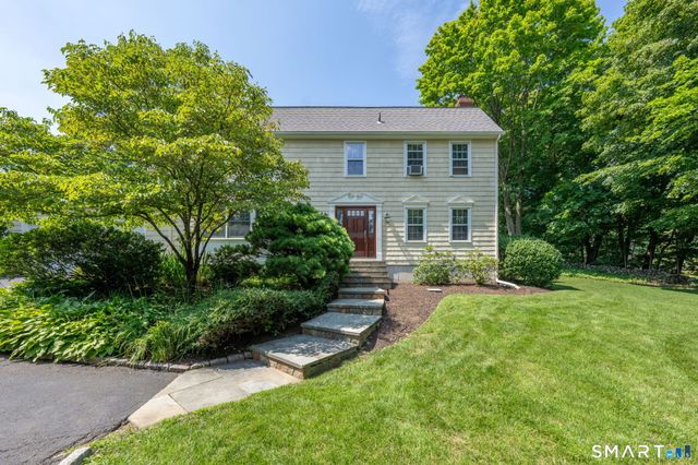 100 Sherley Place, Fairfield, CT 06825