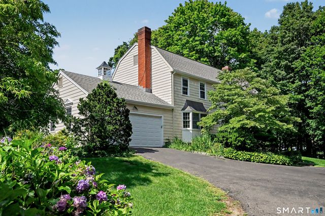 100 Sherley Place, Fairfield, CT 06825