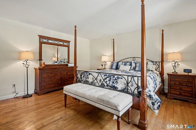100 Sherley Place, Fairfield, CT 06825
