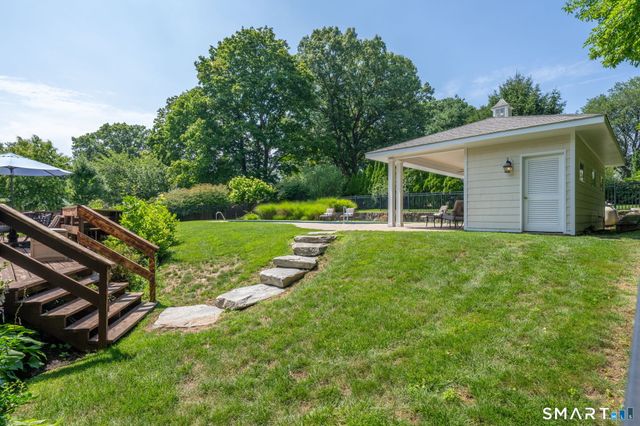100 Sherley Place, Fairfield, CT 06825
