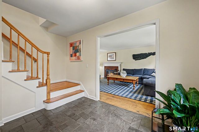 100 Sherley Place, Fairfield, CT 06825