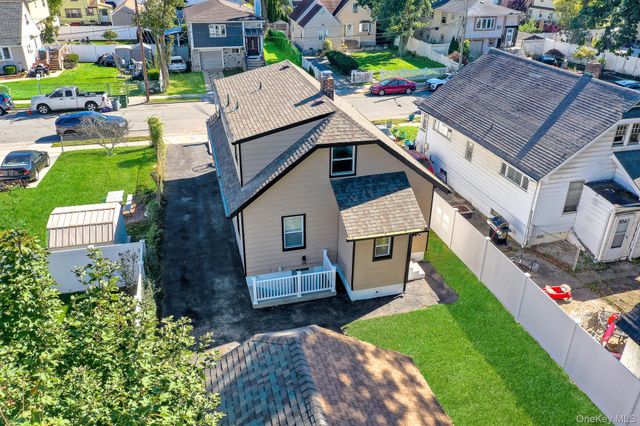 5 2nd Place, Roosevelt, NY 11575