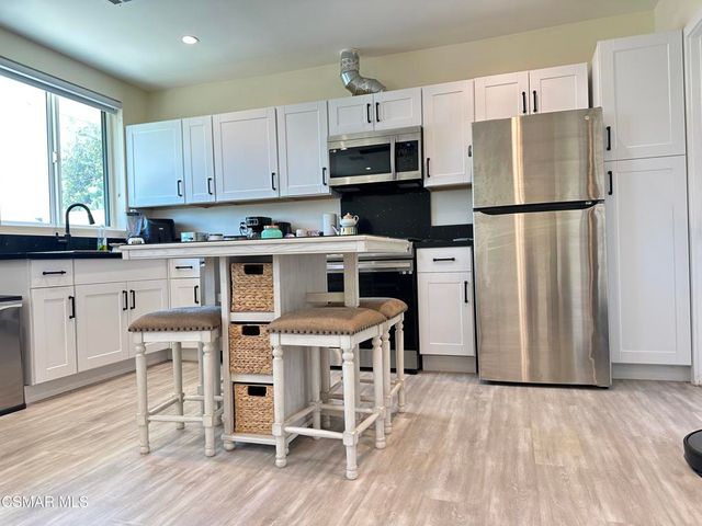 6508 Dannyboyar Street, West Hills, CA 91307
