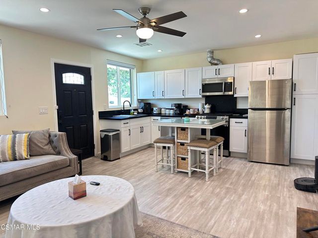 6508 Dannyboyar Street, West Hills, CA 91307