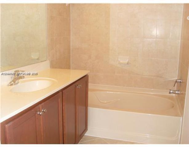 11501 NW 89th St 105, Doral, FL 33178