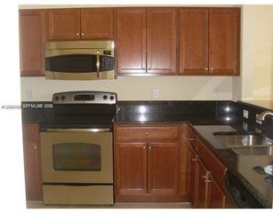 11501 NW 89th St 105, Doral, FL 33178