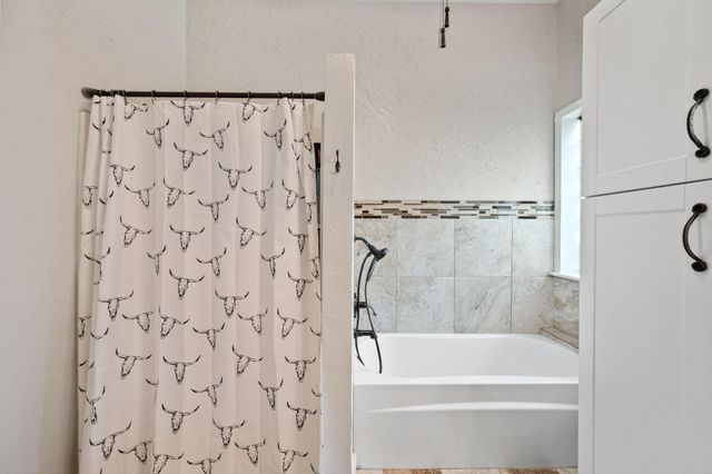 5809 Cajun Way, Baytown, TX 77523