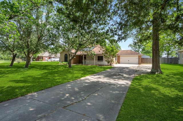 5809 Cajun Way, Baytown, TX 77523