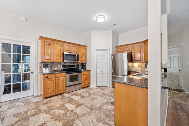 5809 Cajun Way, Baytown, TX 77523