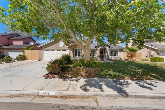 3839 Eclipse, Palmdale, CA 93550