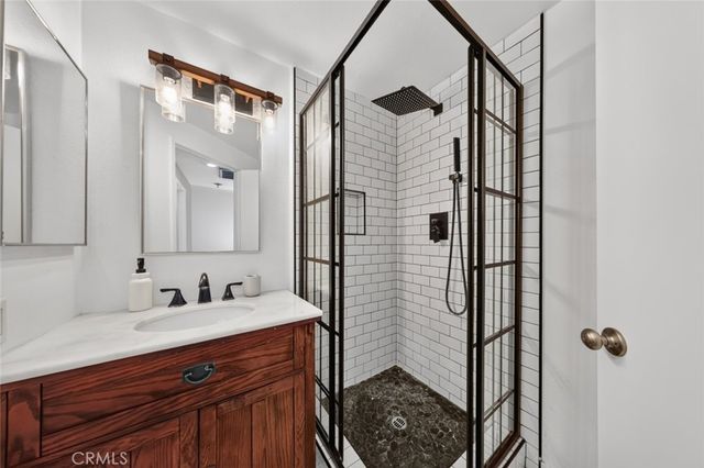 9540 Sepulveda 11, North Hills, CA 91343
