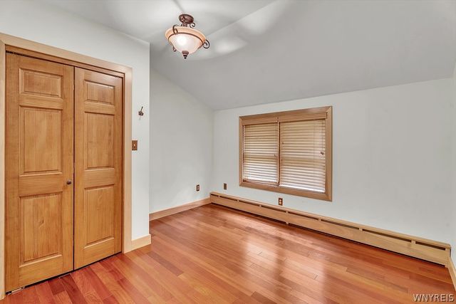 7015 S Abbott Rd, Boston, NY 14075