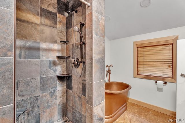 7015 S Abbott Rd, Boston, NY 14075