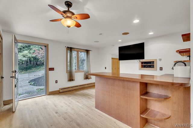 7015 S Abbott Rd, Boston, NY 14075