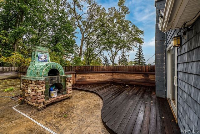 7015 S Abbott Rd, Boston, NY 14075