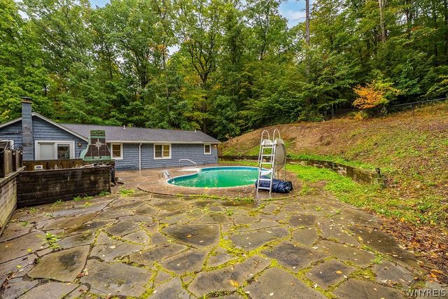 7015 S Abbott Rd, Boston, NY 14075