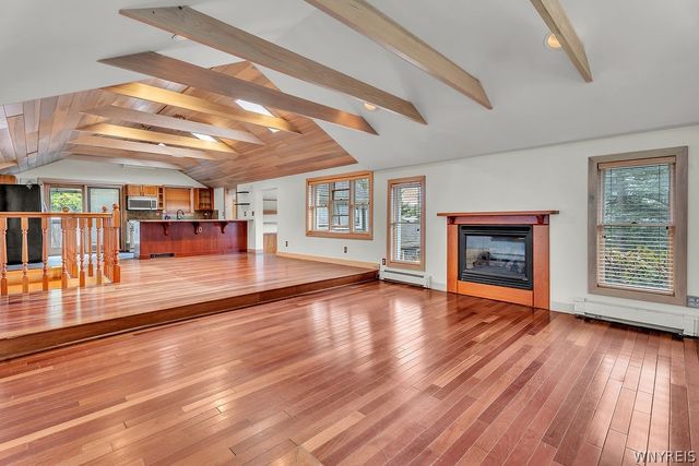 7015 S Abbott Rd, Boston, NY 14075