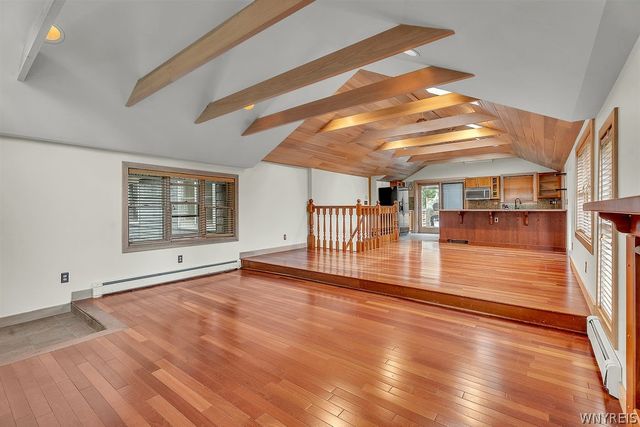 7015 S Abbott Rd, Boston, NY 14075
