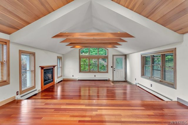7015 S Abbott Rd, Boston, NY 14075
