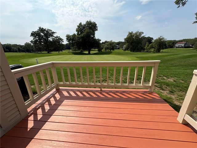 60 Saddle Green B, North Providence, RI 02904