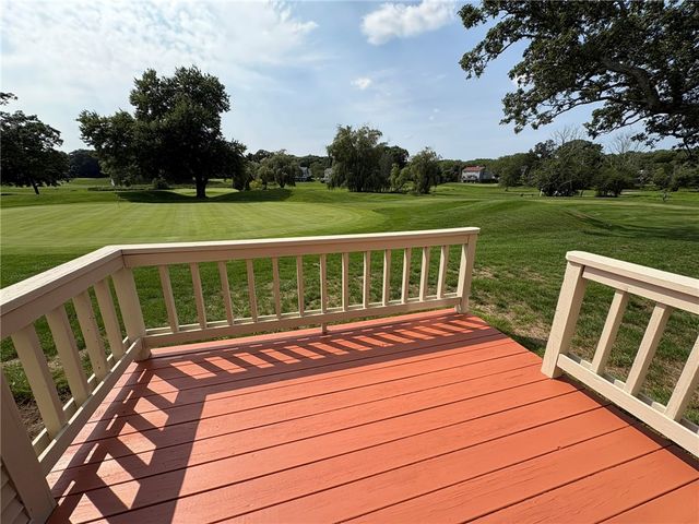 60 Saddle Green B, North Providence, RI 02904