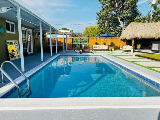 7161 Sheridan Street, Hollywood, FL 33024