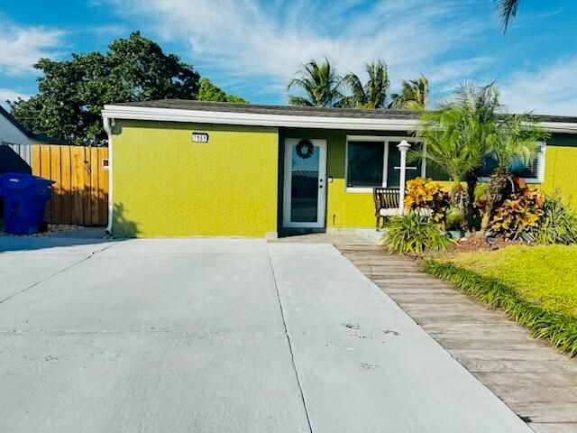 7161 Sheridan Street, Hollywood, FL 33024