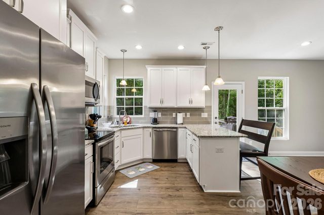 207 Barra Drive, Waxhaw, NC 28173