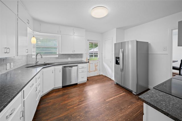 2717 Crestview Street, Tyler, TX 75701