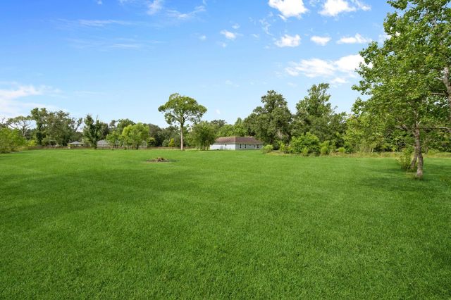 28071 Ivy Oaks Lane, Splendora, TX 77372
