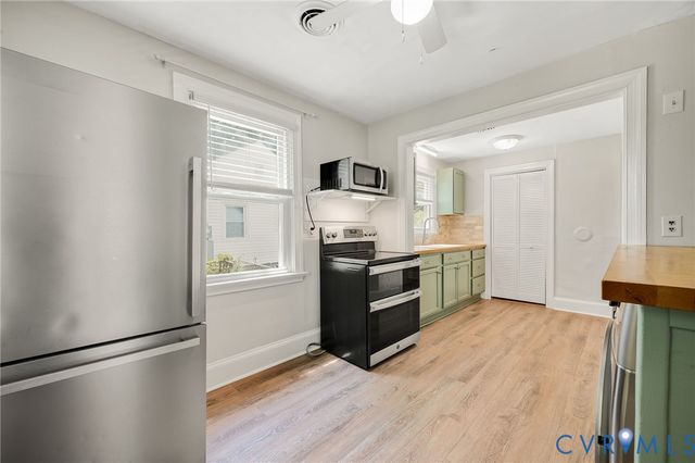 13 W Magruder St, Sandston, VA 23150