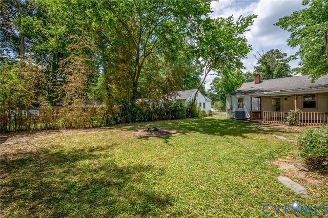 13 W Magruder St, Sandston, VA 23150