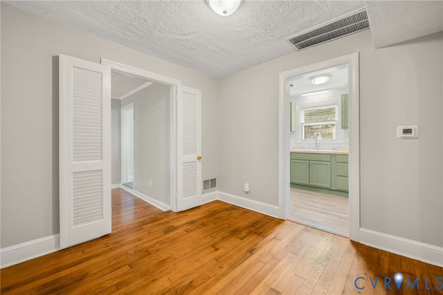 13 W Magruder St, Sandston, VA 23150
