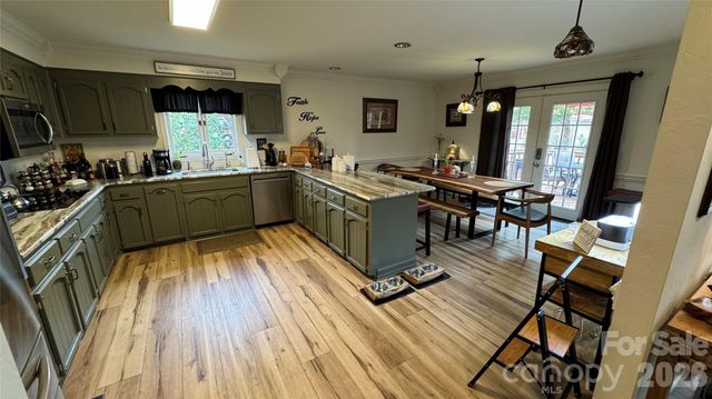 114 Rustic Hills Circle, Bessemer City, NC 28016